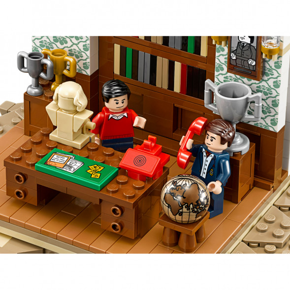 Конструктор LEGO Коллекционные наборы 76052 Логово Бэтмена в Хабаровске