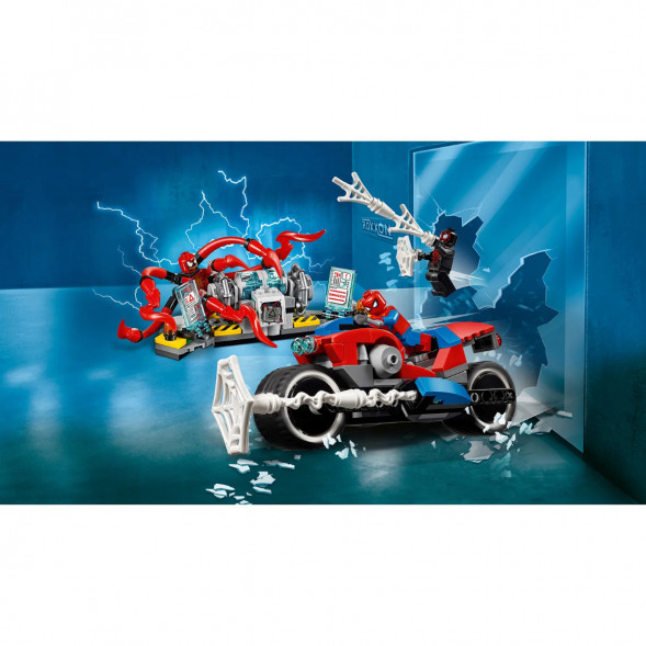 Конструктор LEGO Super Heroes 76113 Спасательная операция на мотоциклах в Хабаровске