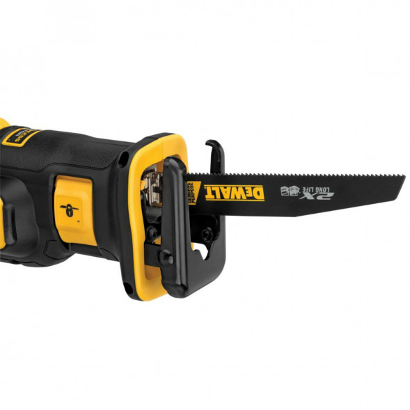 Аккумуляторная сабельная пила DEWALT DCS367P2 с 2 АКБ 5 Ач и ЗУ, в кейсе TSTAK в Хабаровске