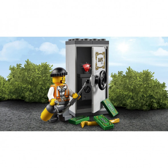 Конструктор LEGO City Police 60137 Побег на буксировщике в Хабаровске