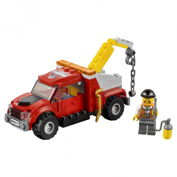 Конструктор LEGO City Police 60137 Побег на буксировщике в Хабаровске