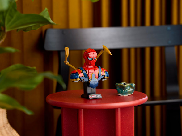 Конструктор LEGO Super Heroes 76326 Бюст Железного Человека-паука в Хабаровске