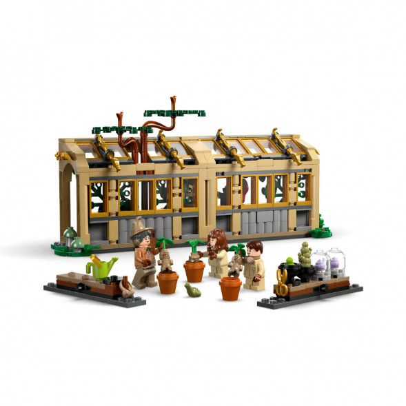 Конструктор LEGO Harry Potter 76445 Замок Хогвартс: Урок травологии в Хабаровске