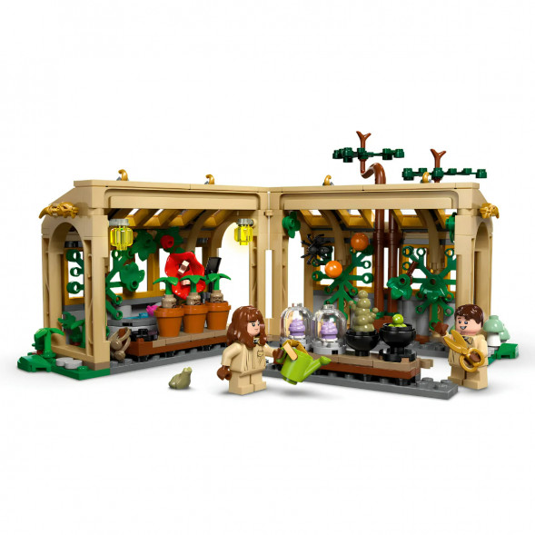 Конструктор LEGO Harry Potter 76445 Замок Хогвартс: Урок травологии в Хабаровске