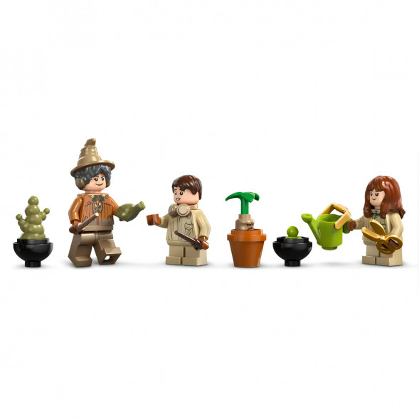 Конструктор LEGO Harry Potter 76445 Замок Хогвартс: Урок травологии в Хабаровске