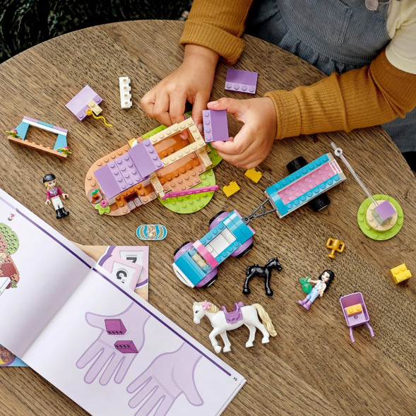 Конструктор LEGO Friends 41441 Тренировка лошади и прицеп для перевозки в Хабаровске