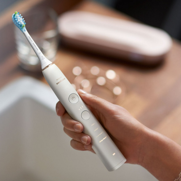 Электрическая зубная щетка Philips Sonicare HX9911/94, белый в Хабаровске
