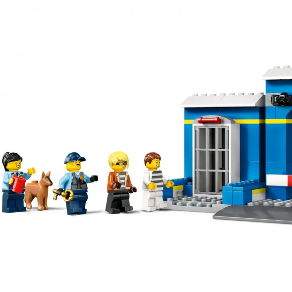 Конструктор LEGO City 60370 Побег из полицейского участка в Хабаровске